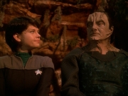 extant_StarTrek_DS9_7x03-Afterimage_2274.jpg