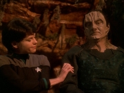 Filename=extant_StarTrek_DS9_7x03-Afterimage_2290.jpg
Filesize=168KiB
Dimensions=1200x900
Date added=Jan 18, 2020 extant_StarTrek_DS9_7x03-Afterimage_2290.jpg