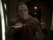 extant_StarTrek_DS9_7x03-Afterimage_2975.jpg