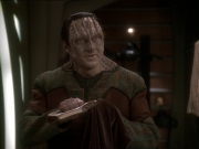 extant_StarTrek_DS9_7x03-Afterimage_3003.jpg