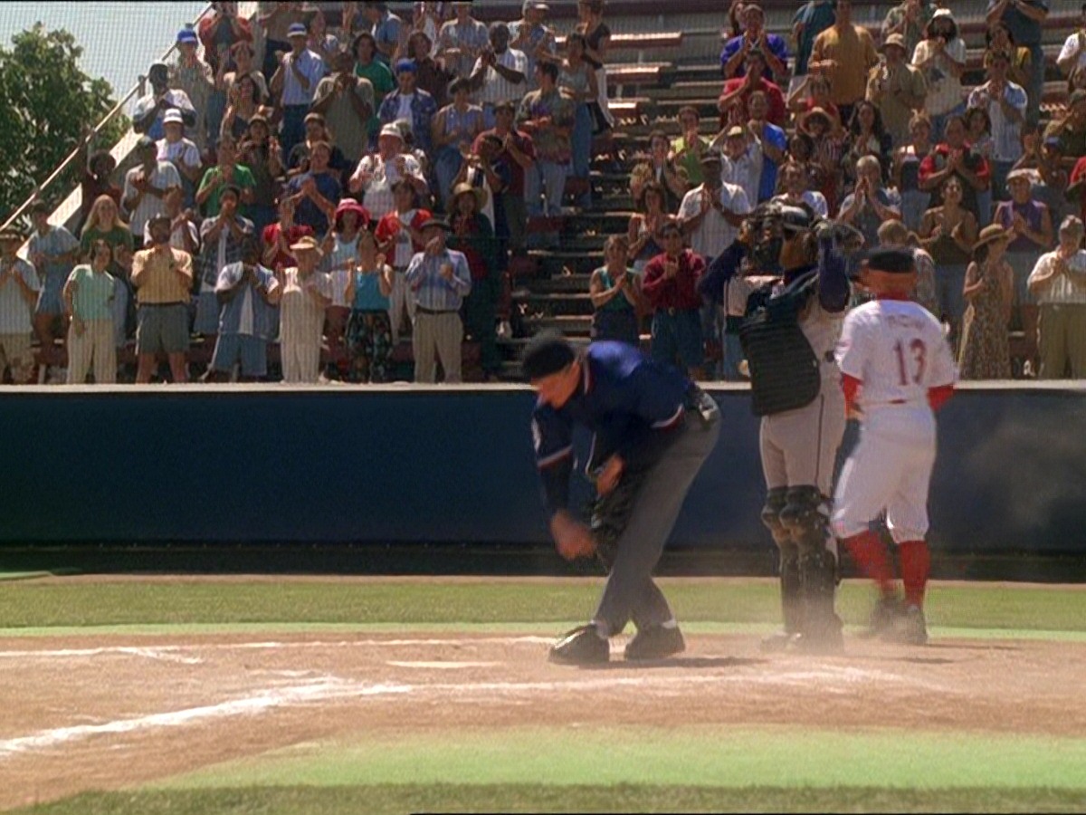 extant_StarTrek_DS9_7x04-TakeMeOutToTheHolosuite_3295.jpg