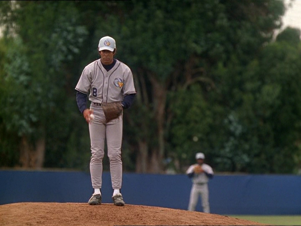 extant_StarTrek_DS9_7x04-TakeMeOutToTheHolosuite_3313.jpg