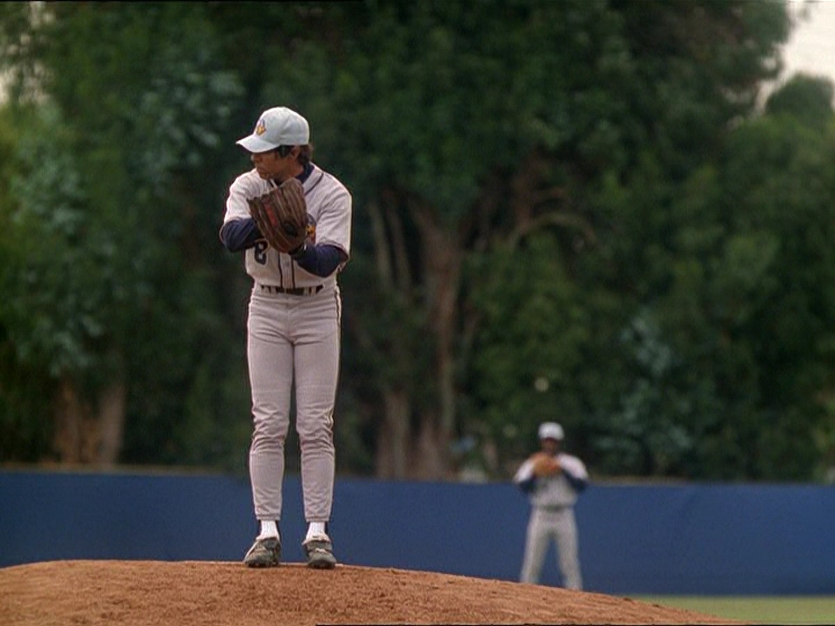 extant_StarTrek_DS9_7x04-TakeMeOutToTheHolosuite_3315.jpg