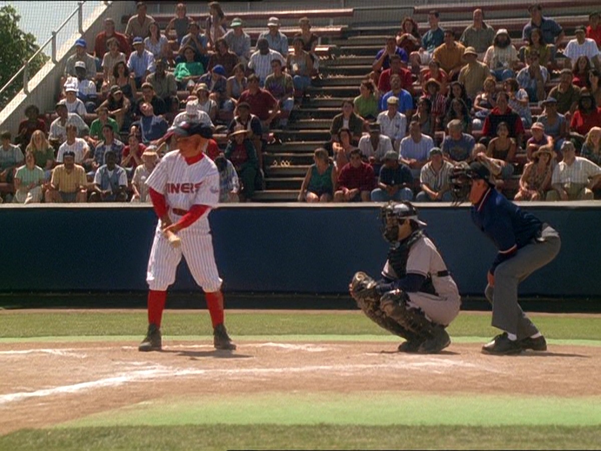 extant_StarTrek_DS9_7x04-TakeMeOutToTheHolosuite_3376.jpg