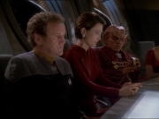 extant_StarTrek_DS9_7x04-TakeMeOutToTheHolosuite_2235.jpg