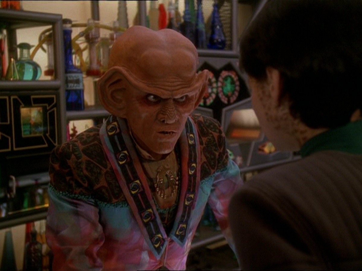 extant_StarTrek_DS9_7x07-OnceMoreUntoTheBreach_2489.jpg
