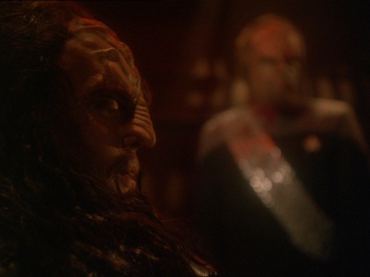 extant_StarTrek_DS9_7x07-OnceMoreUntoTheBreach_2911.jpg
