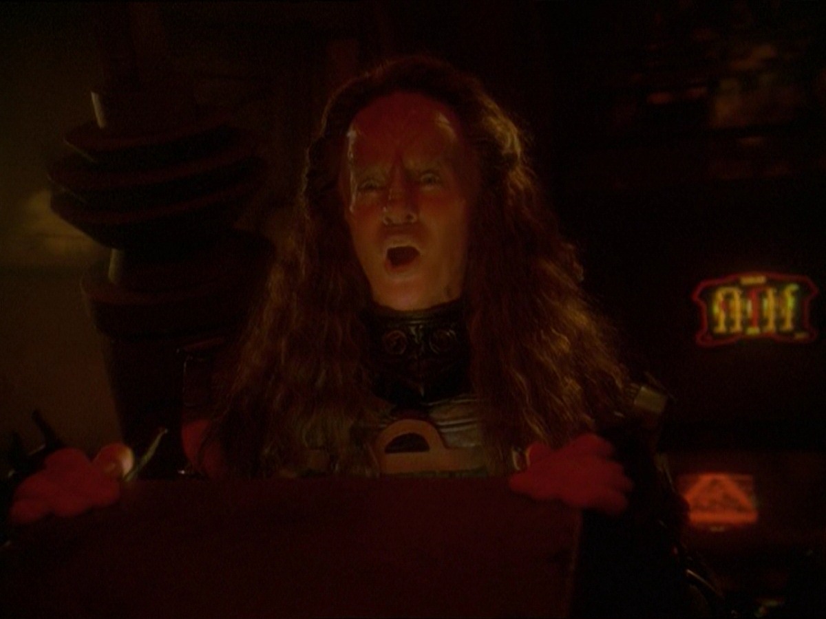 extant_StarTrek_DS9_7x07-OnceMoreUntoTheBreach_3538.jpg