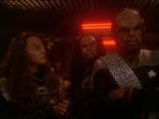 Filename=extant_StarTrek_DS9_7x07-OnceMoreUntoTheBreach_3047.jpg
Filesize=153KiB
Dimensions=1200x900
Date added=Jan 21, 2020 extant_StarTrek_DS9_7x07-OnceMoreUntoTheBreach_3047.jpg