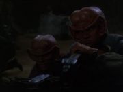 extant_StarTrek_DS9_7x08-TheSiegeOfAR-558_2060.jpg