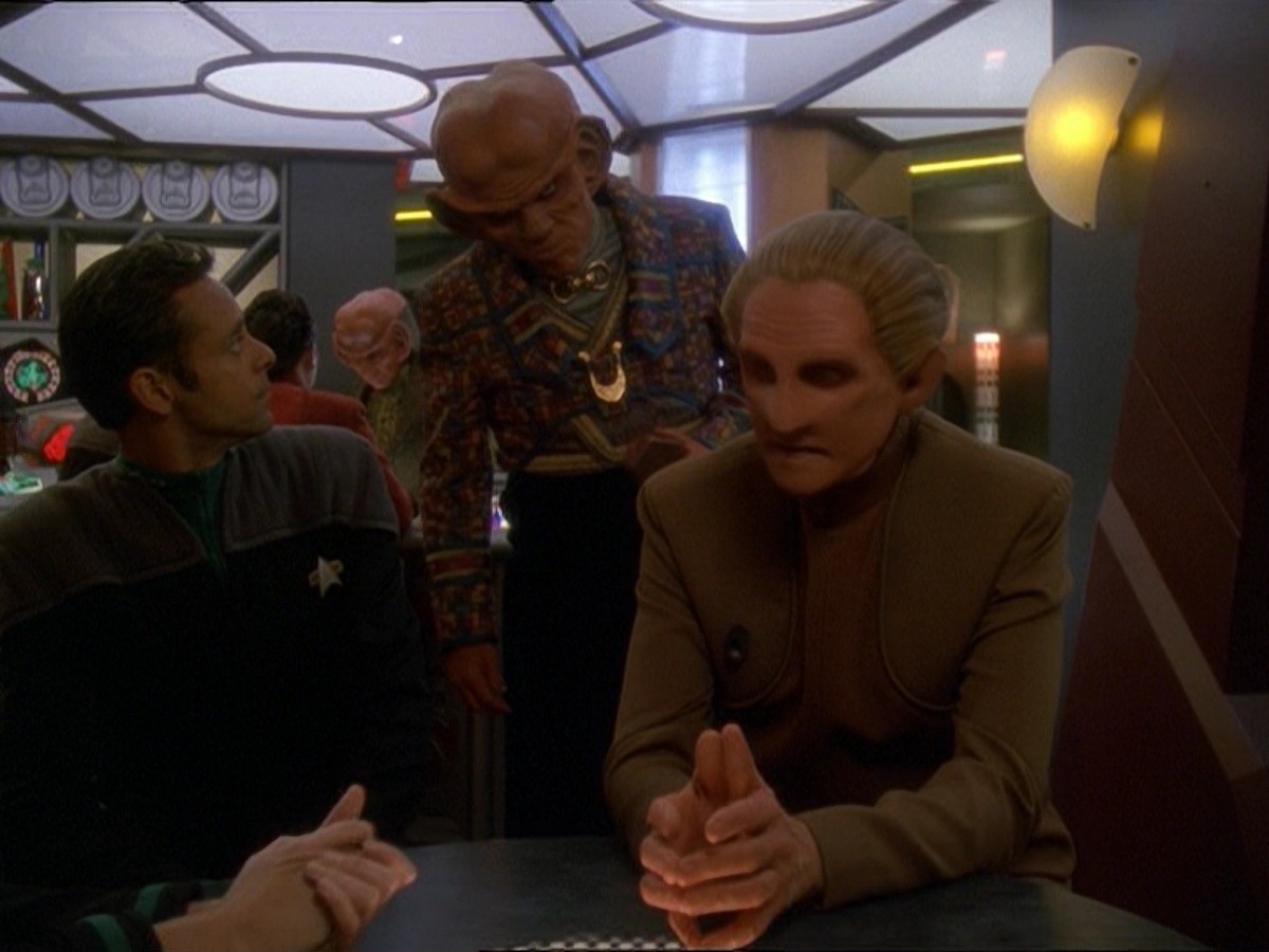 extant_StarTrek_DS9_7x09-Covenant_0019.jpg