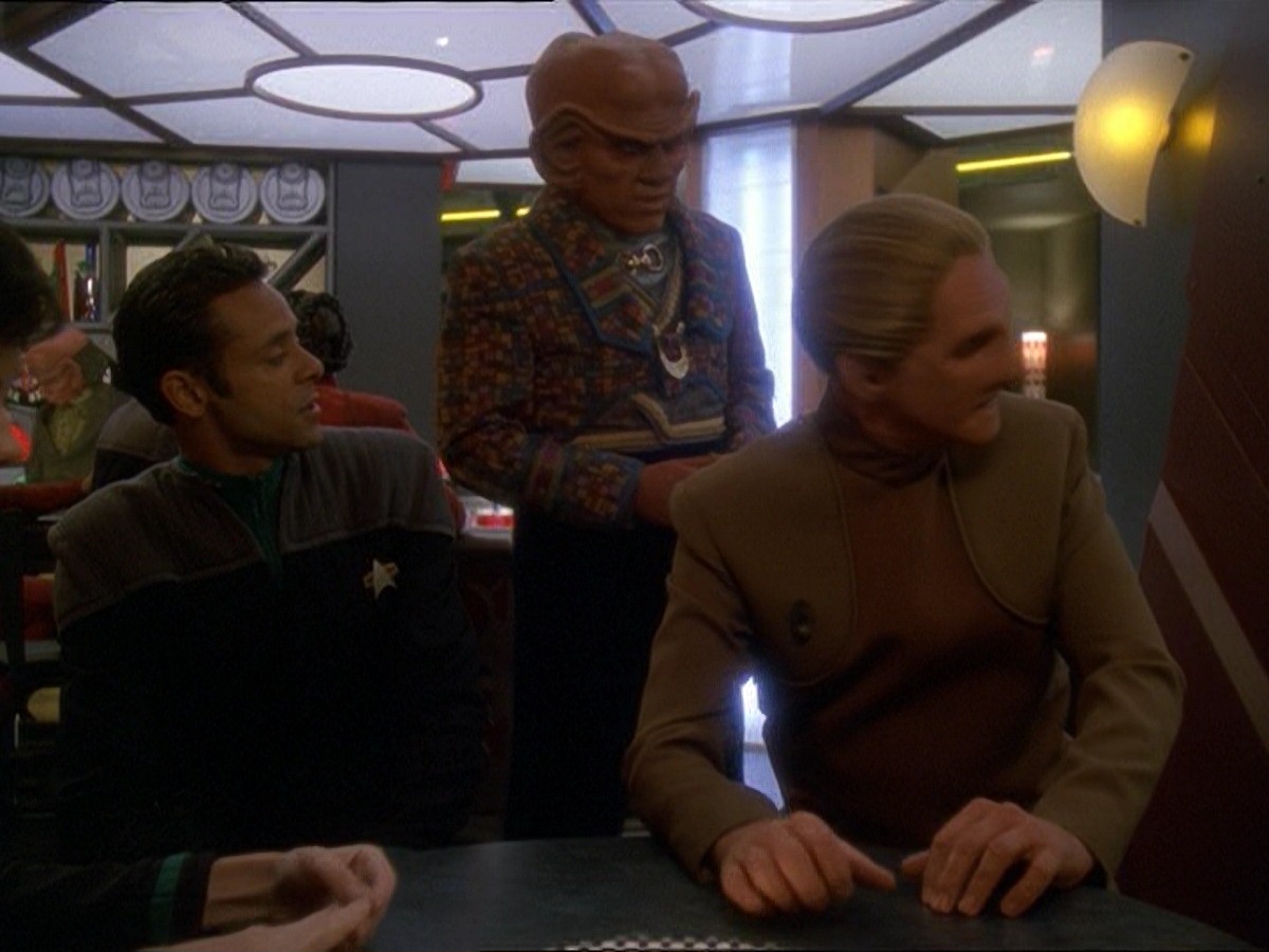extant_StarTrek_DS9_7x09-Covenant_0029.jpg