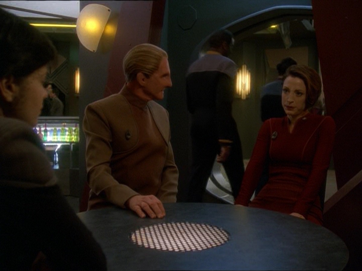 extant_StarTrek_DS9_7x09-Covenant_0046.jpg