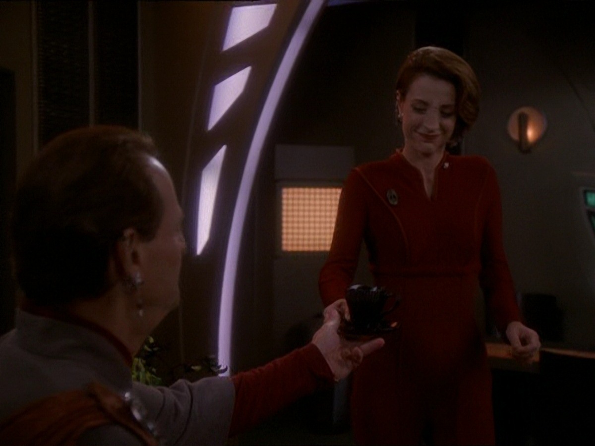 extant_StarTrek_DS9_7x09-Covenant_0196.jpg