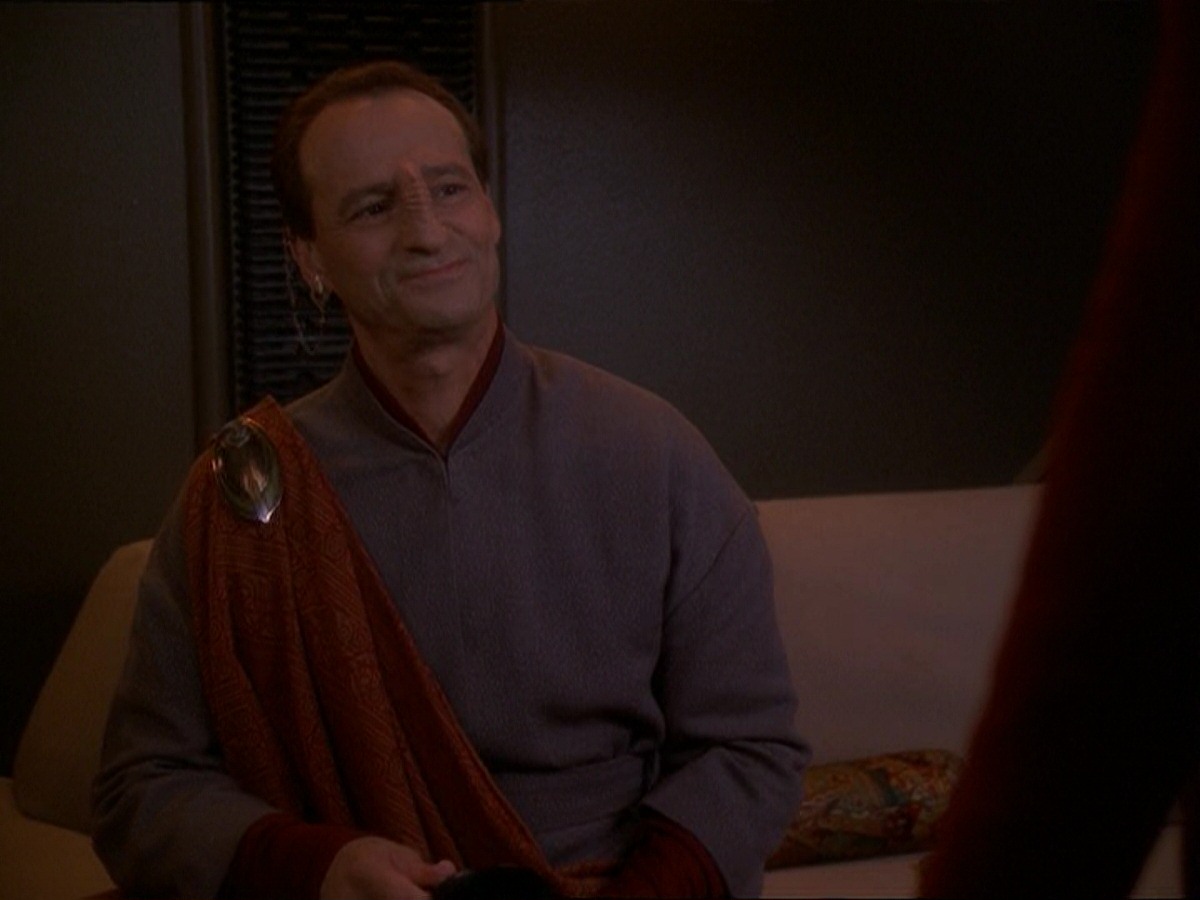 extant_StarTrek_DS9_7x09-Covenant_0200.jpg