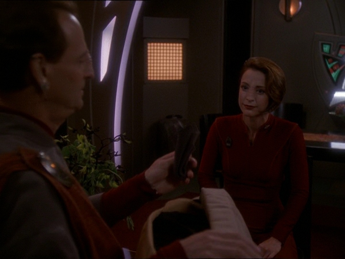 extant_StarTrek_DS9_7x09-Covenant_0252.jpg