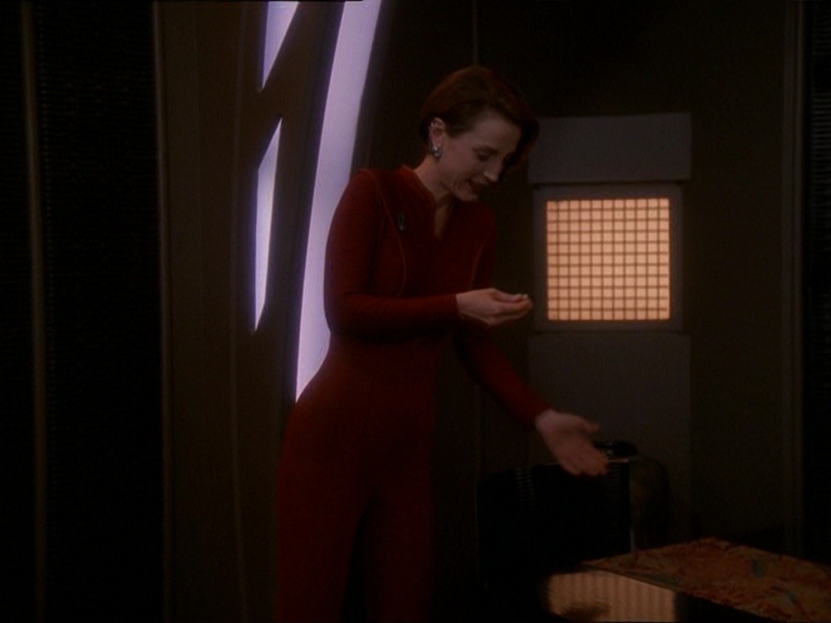 extant_StarTrek_DS9_7x09-Covenant_0263.jpg