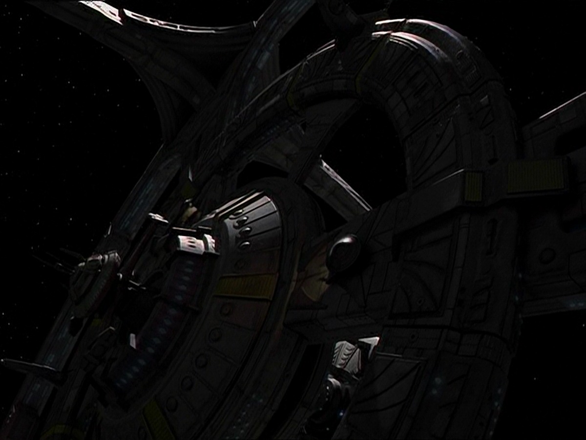 extant_StarTrek_DS9_7x09-Covenant_0286.jpg