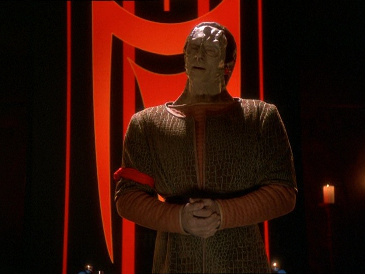 extant_StarTrek_DS9_7x09-Covenant_0529.jpg