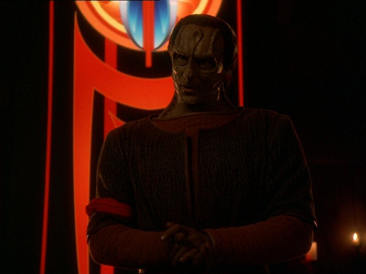 extant_StarTrek_DS9_7x09-Covenant_0550.jpg
