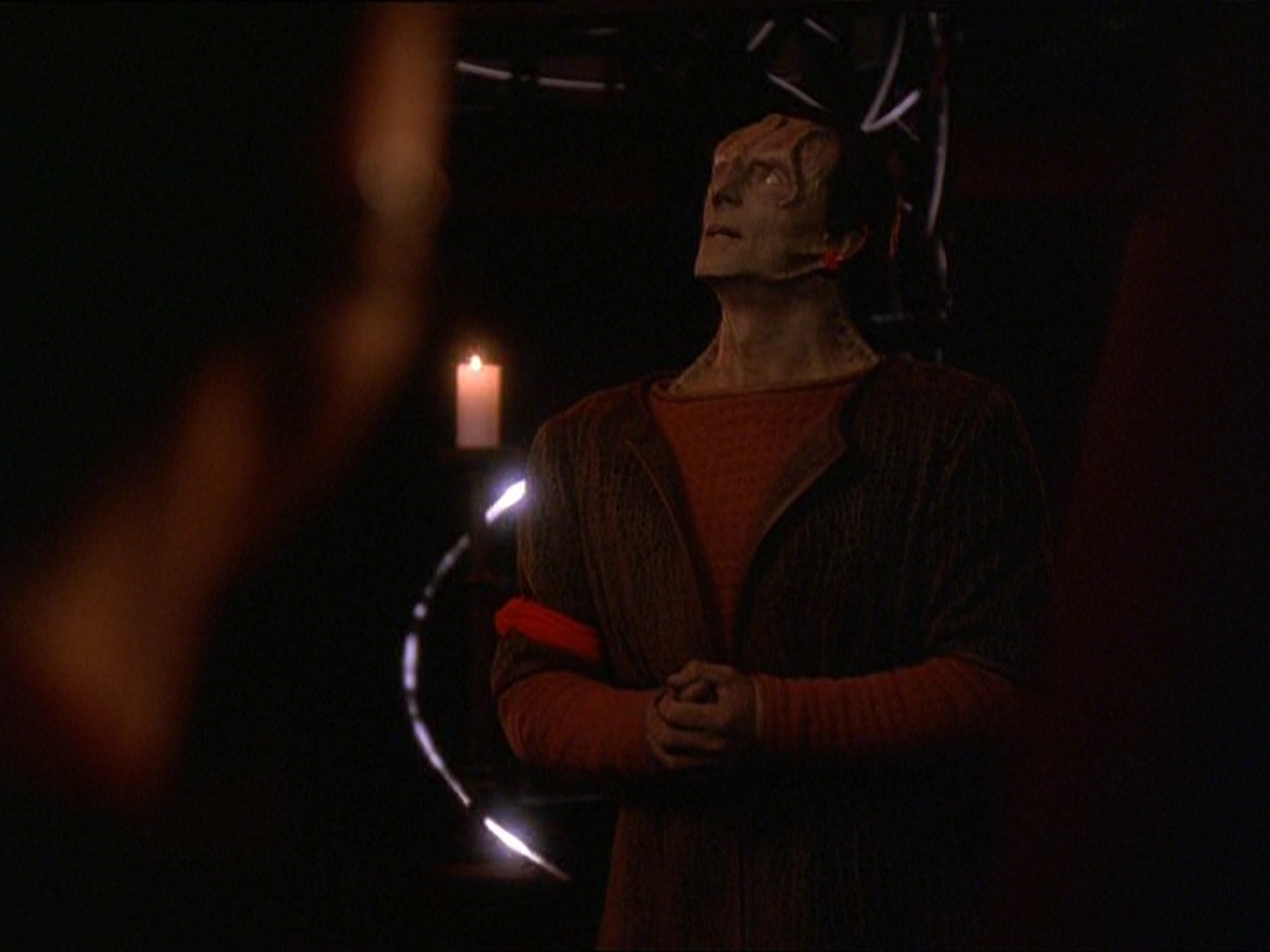 extant_StarTrek_DS9_7x09-Covenant_0570.jpg