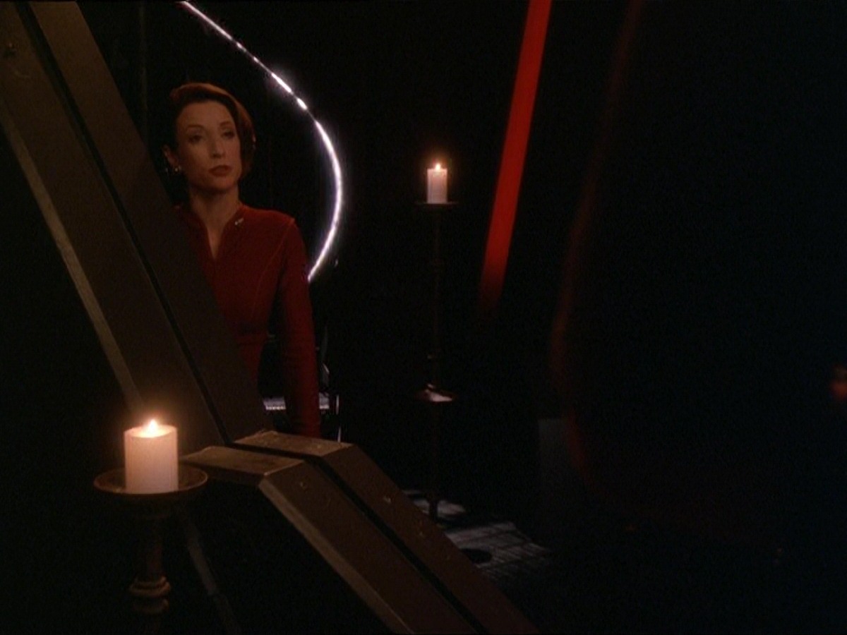 extant_StarTrek_DS9_7x09-Covenant_0600.jpg