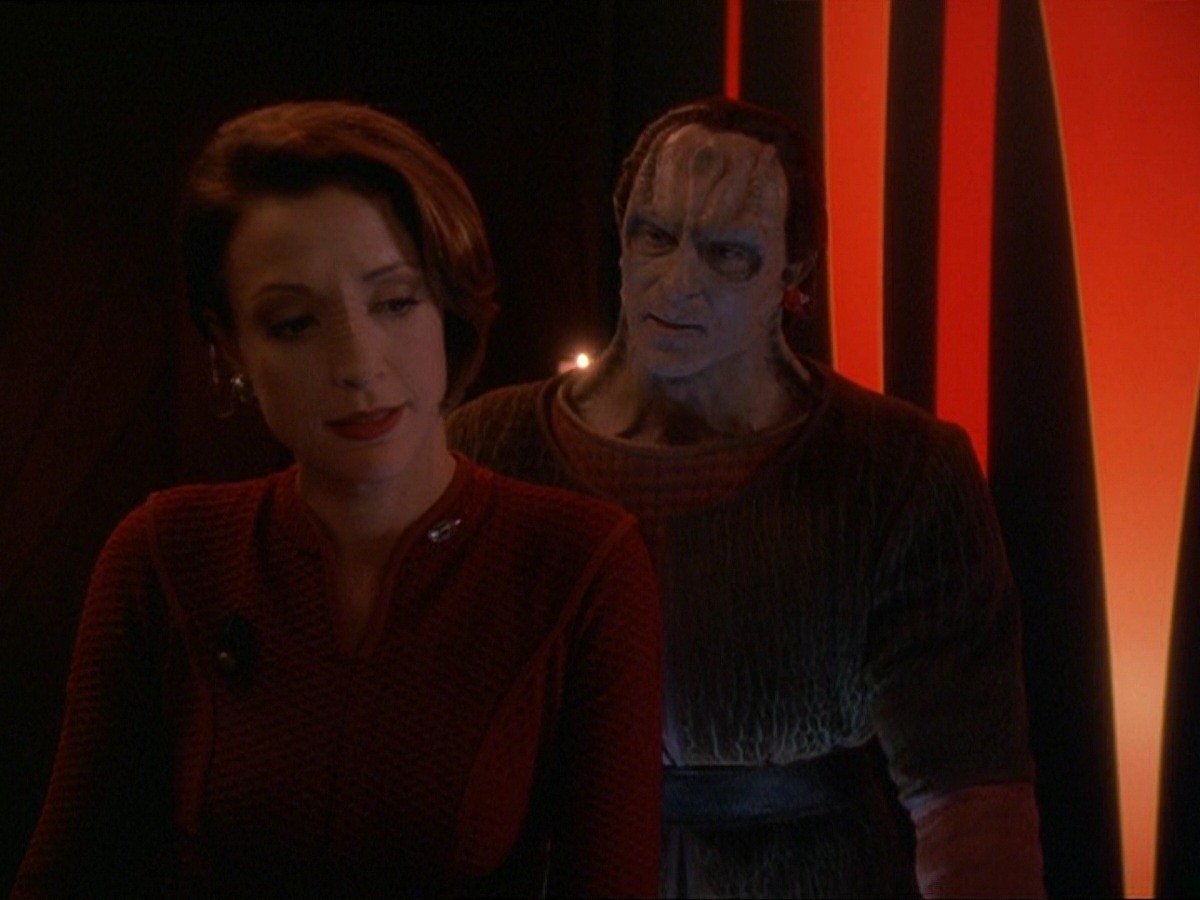 extant_StarTrek_DS9_7x09-Covenant_0697.jpg