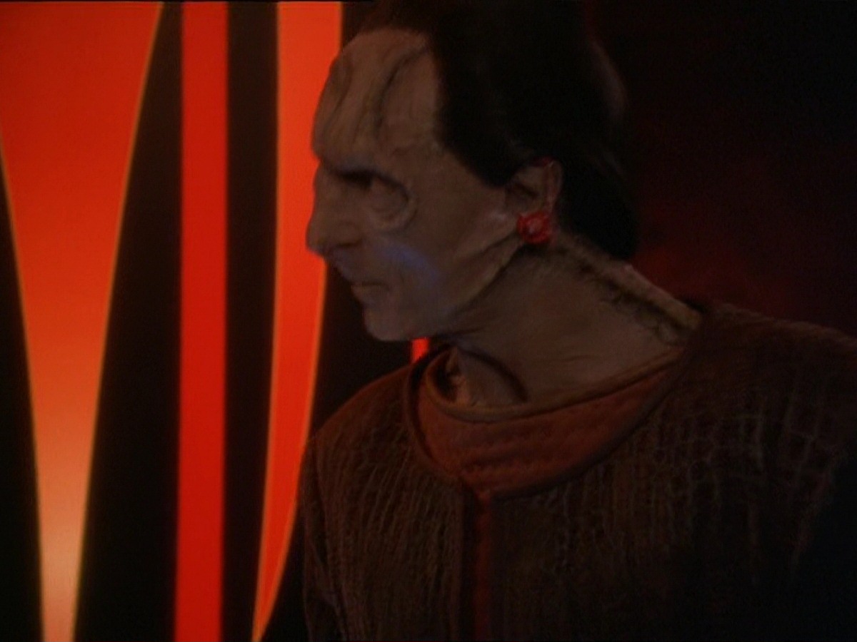 extant_StarTrek_DS9_7x09-Covenant_0702.jpg