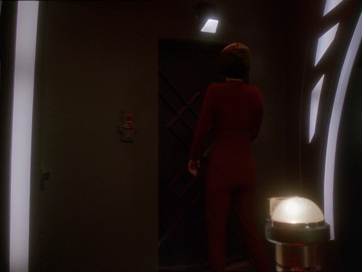 extant_StarTrek_DS9_7x09-Covenant_1144.jpg