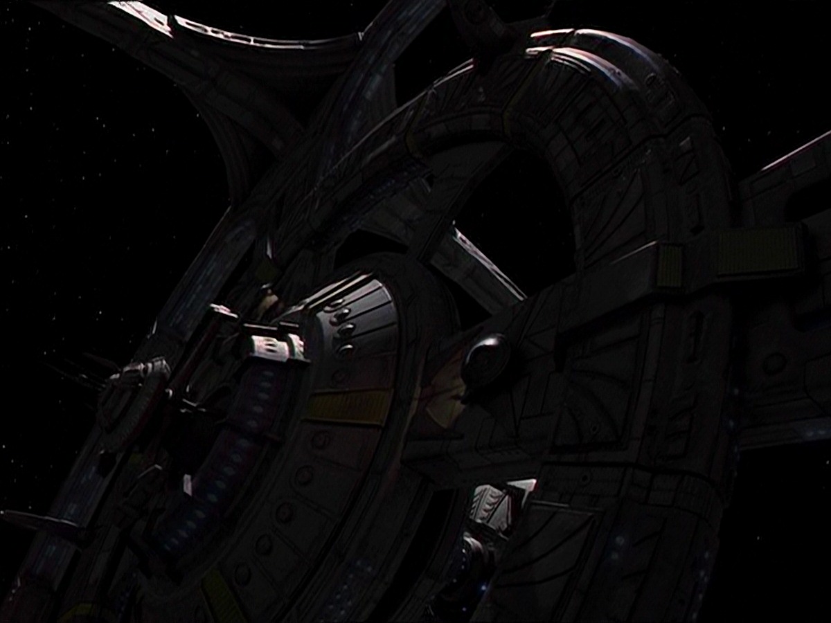 extant_StarTrek_DS9_7x09-Covenant_2137.jpg