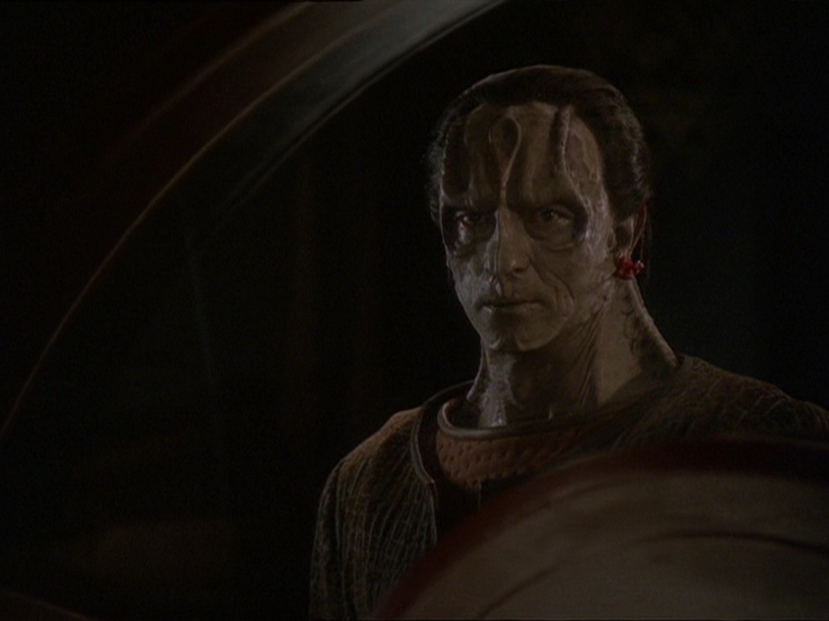 extant_StarTrek_DS9_7x09-Covenant_2676.jpg