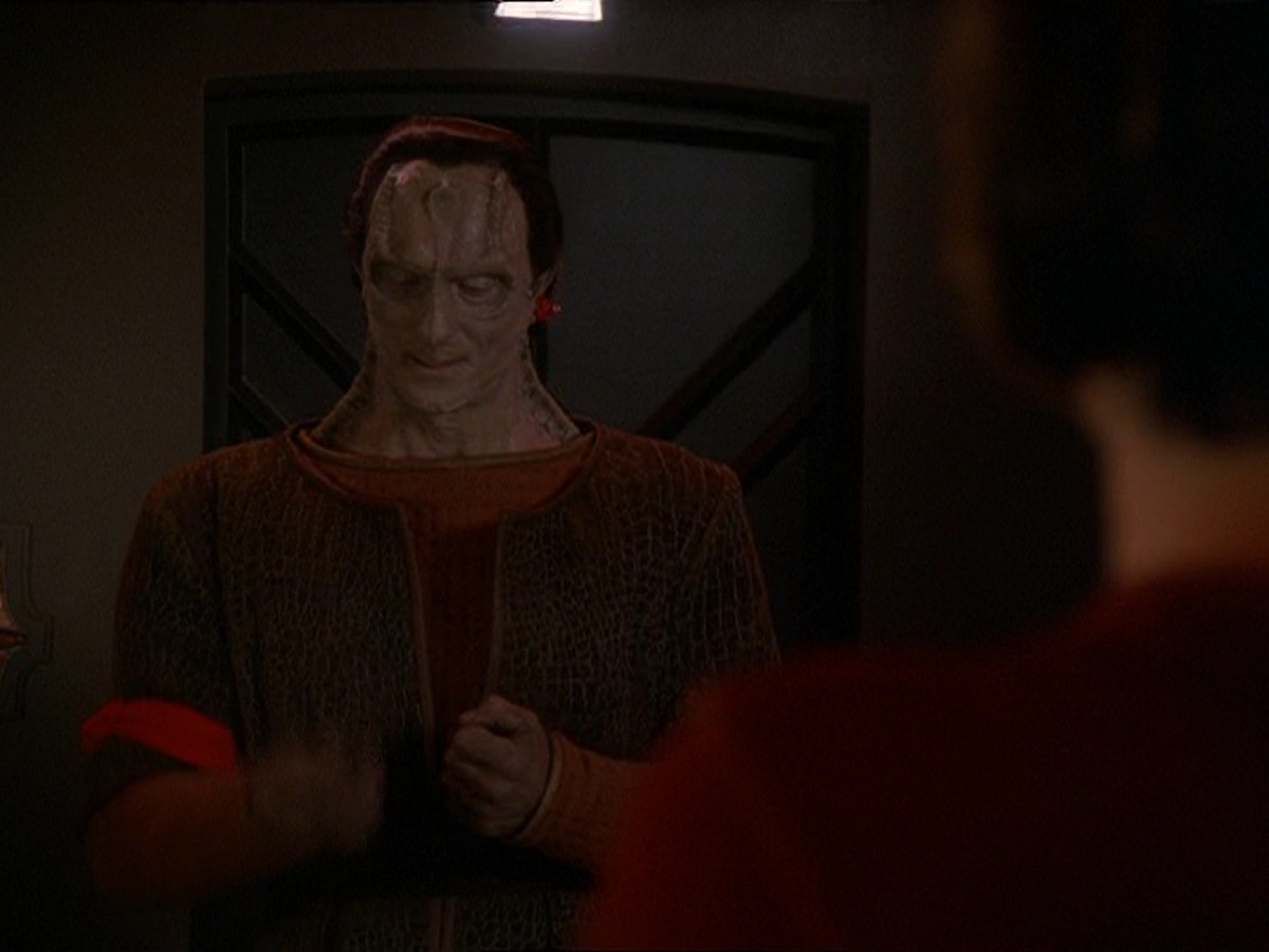 extant_StarTrek_DS9_7x09-Covenant_3200.jpg
