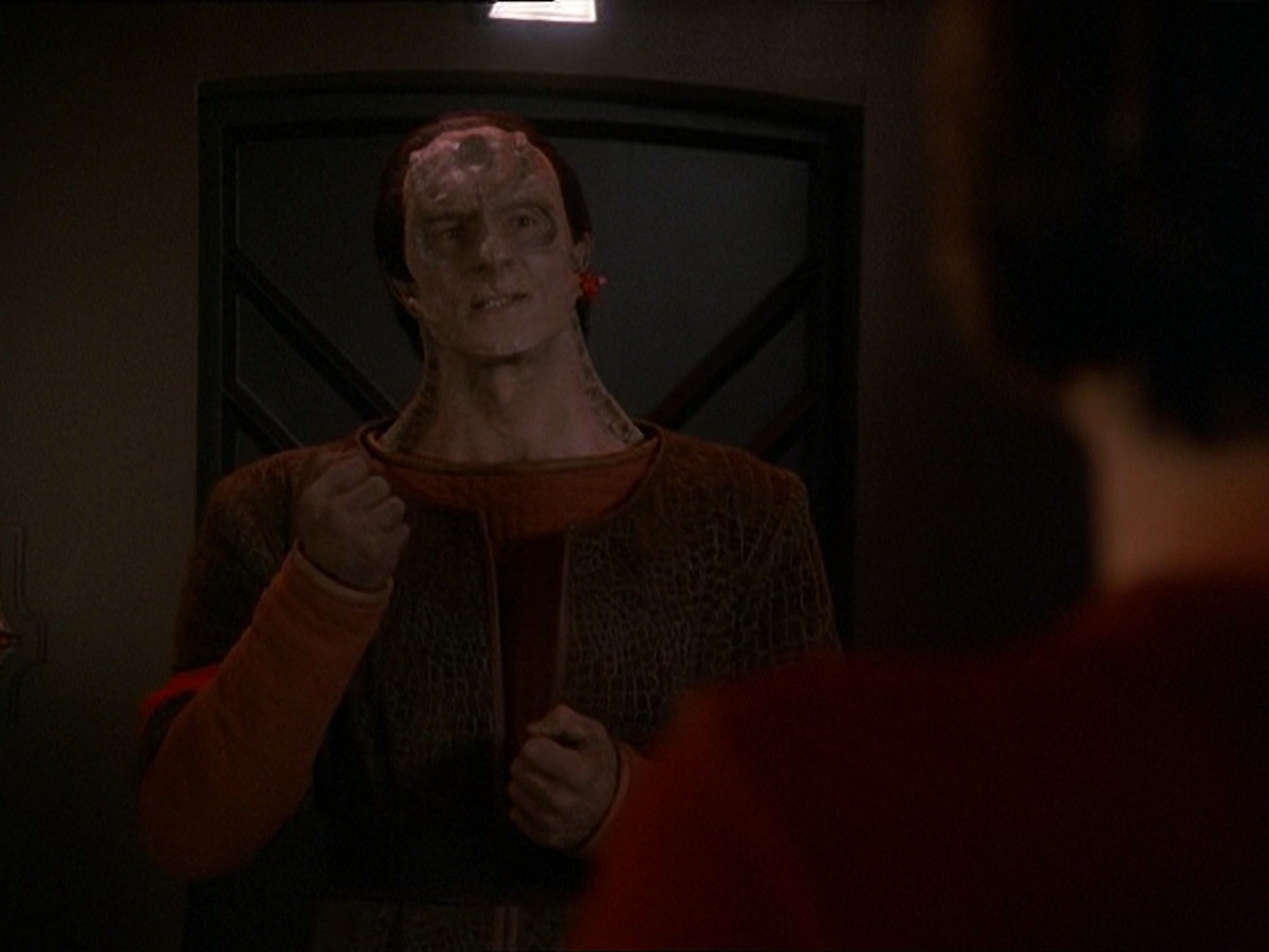 extant_StarTrek_DS9_7x09-Covenant_3202.jpg