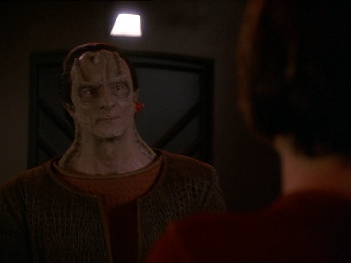 extant_StarTrek_DS9_7x09-Covenant_3206.jpg