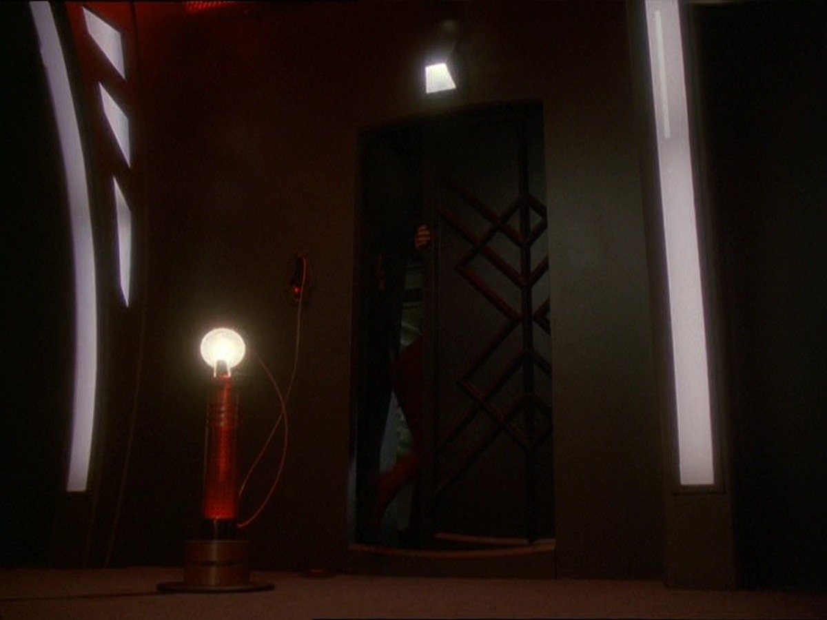 extant_StarTrek_DS9_7x09-Covenant_3357.jpg