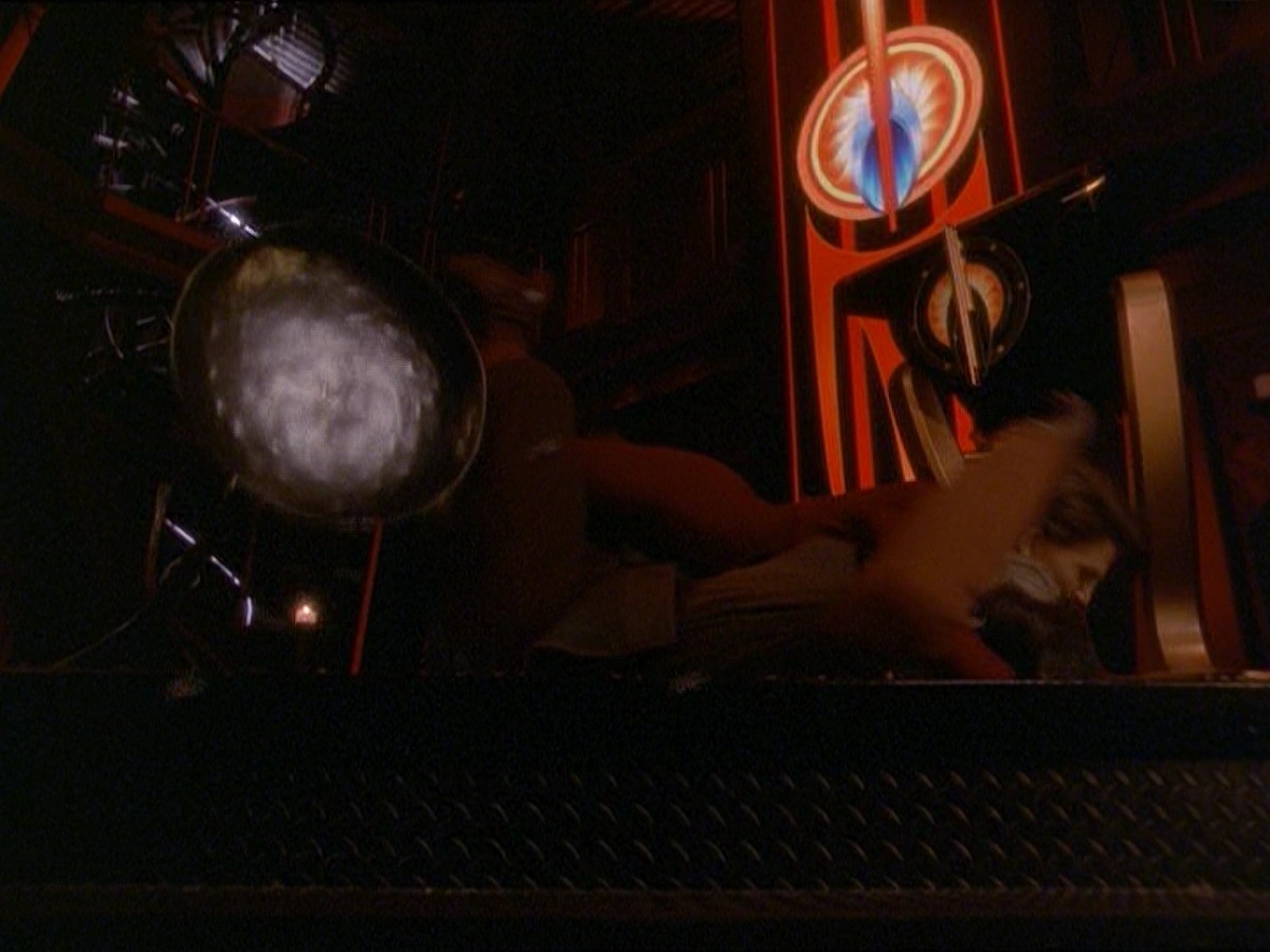 extant_StarTrek_DS9_7x09-Covenant_3420.jpg