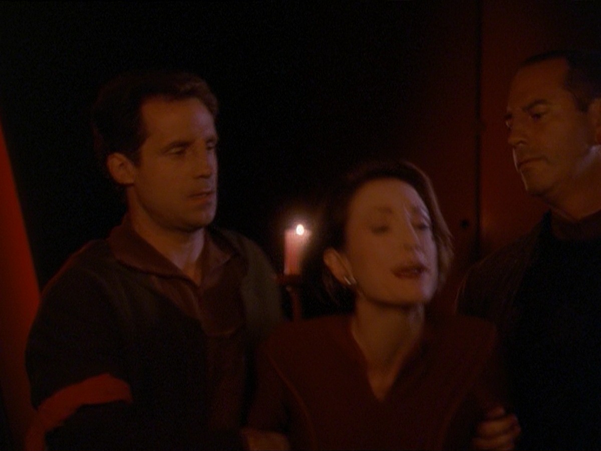 extant_StarTrek_DS9_7x09-Covenant_3431.jpg