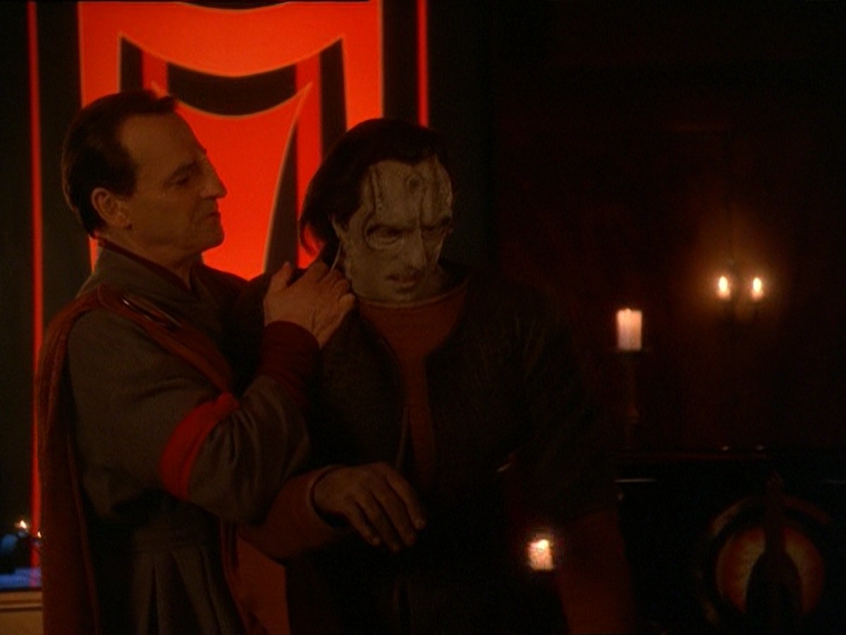 extant_StarTrek_DS9_7x09-Covenant_3451.jpg