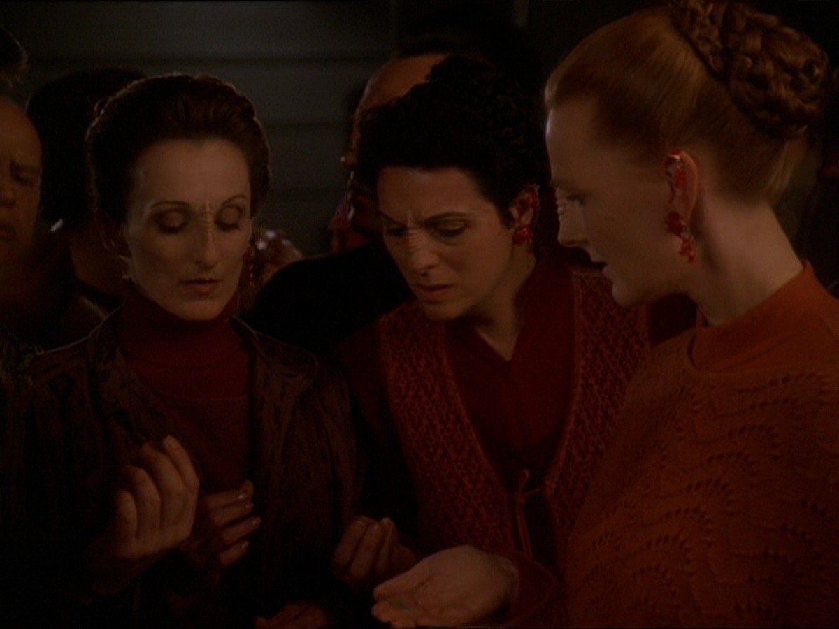 extant_StarTrek_DS9_7x09-Covenant_3488.jpg
