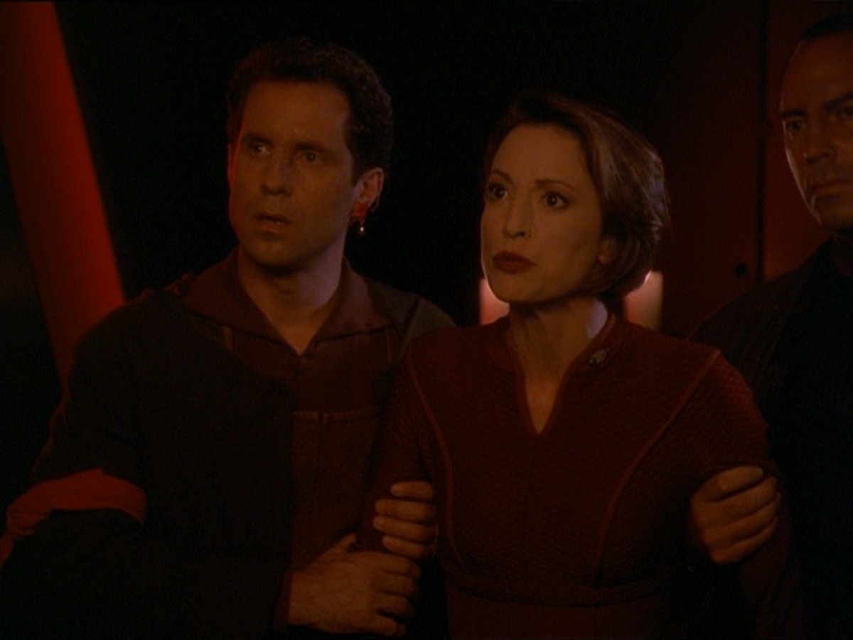 extant_StarTrek_DS9_7x09-Covenant_3496.jpg