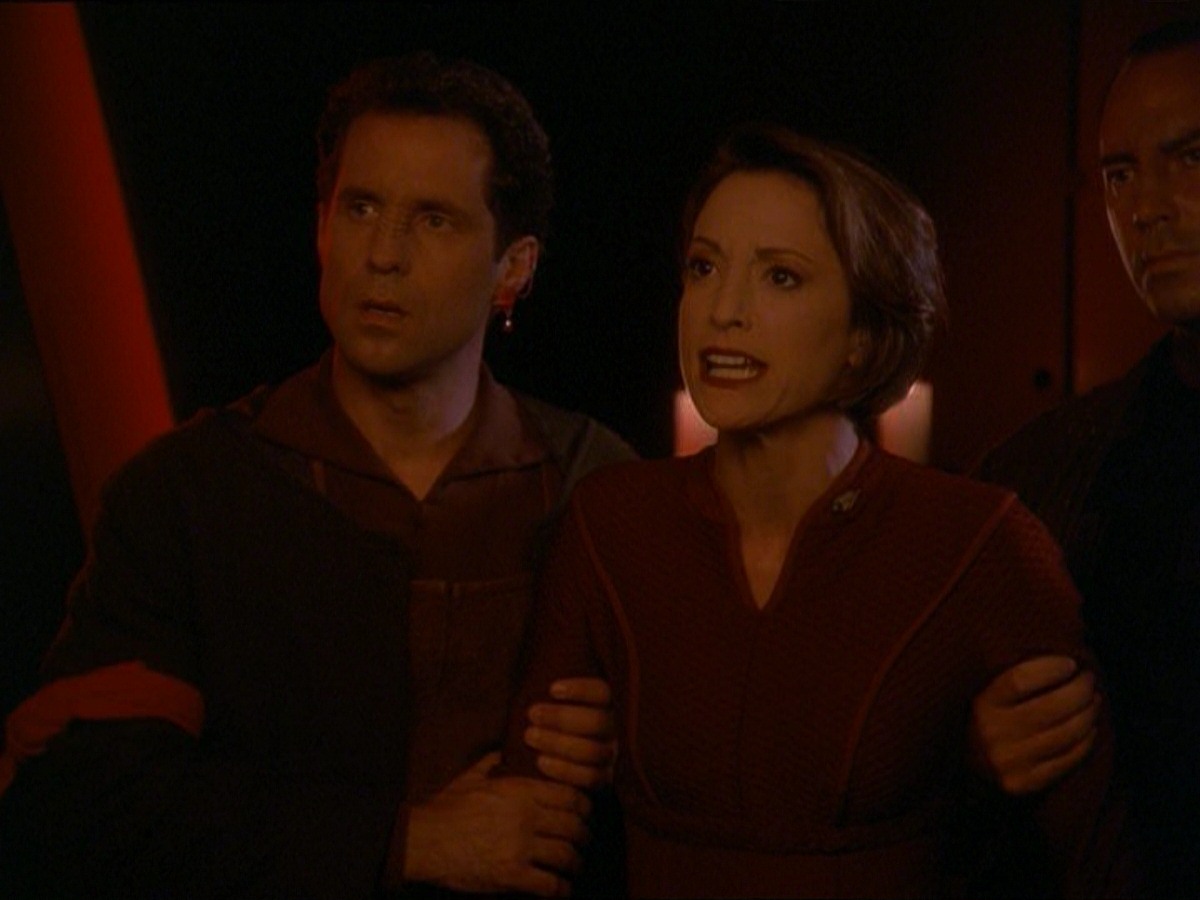 extant_StarTrek_DS9_7x09-Covenant_3497.jpg
