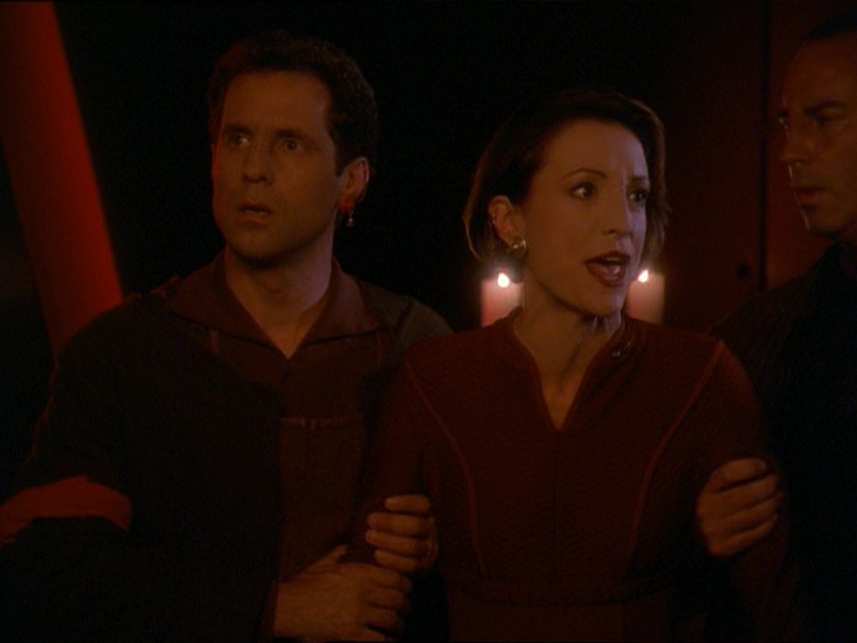 extant_StarTrek_DS9_7x09-Covenant_3499.jpg