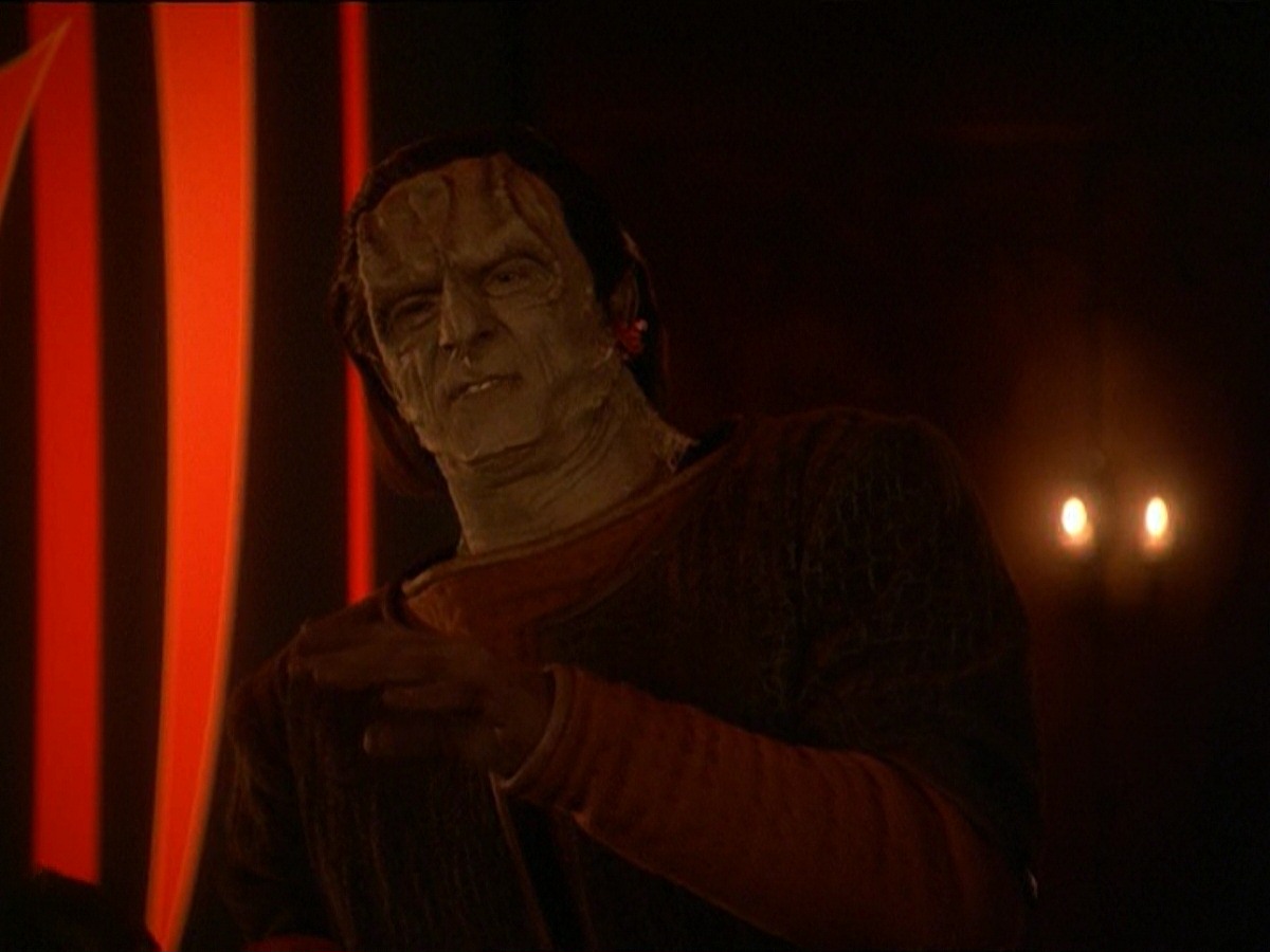 extant_StarTrek_DS9_7x09-Covenant_3530.jpg