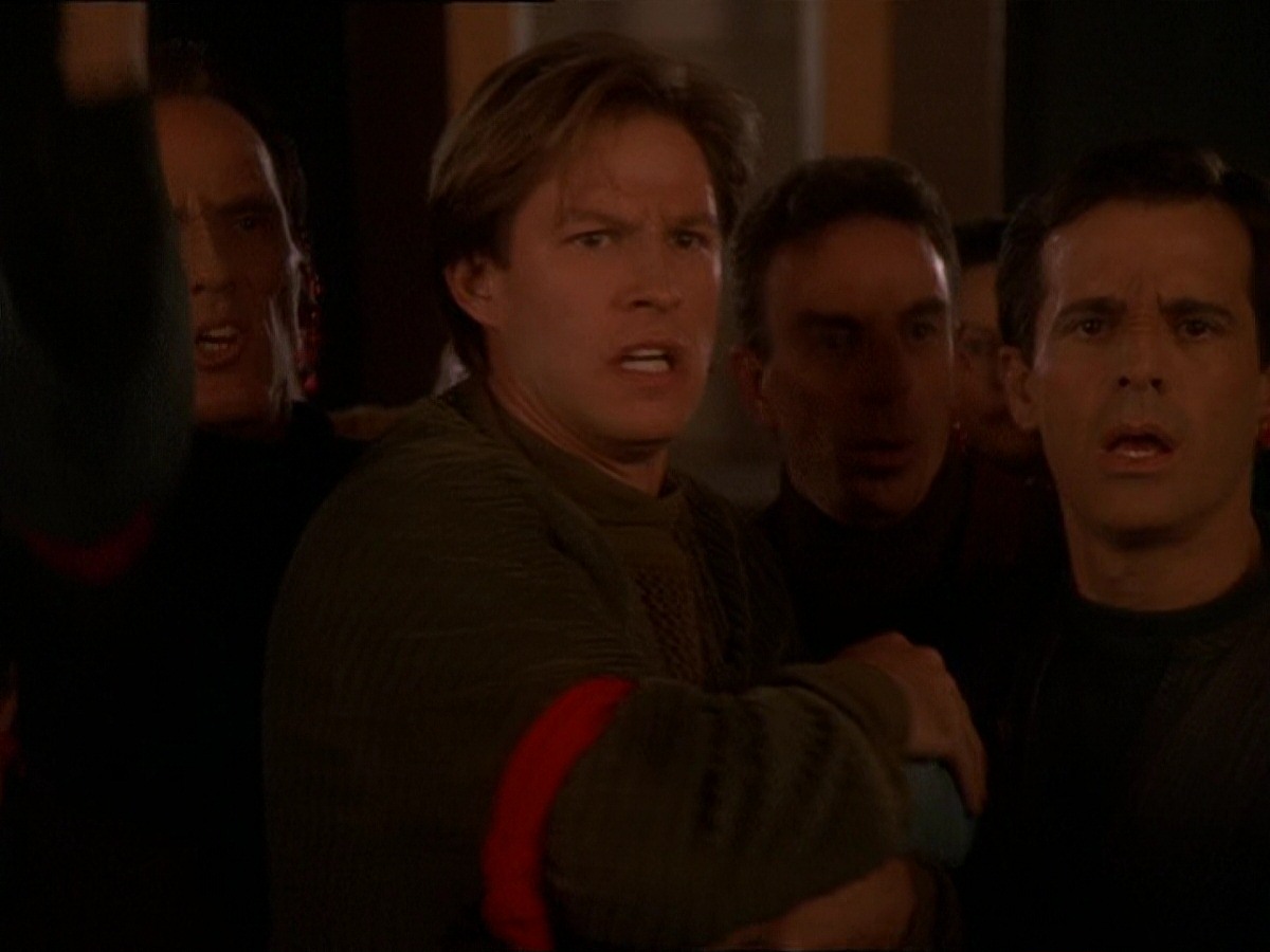 extant_StarTrek_DS9_7x09-Covenant_3532.jpg