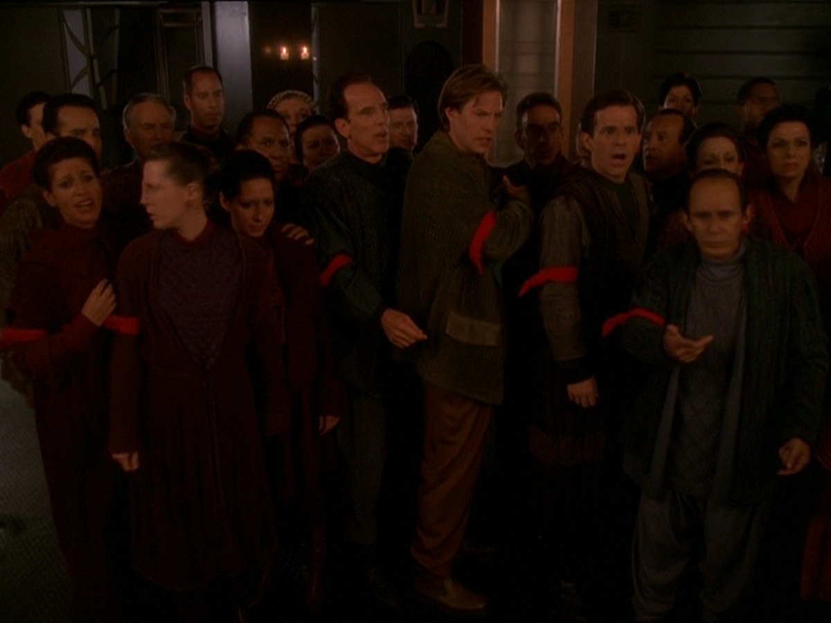 extant_StarTrek_DS9_7x09-Covenant_3595.jpg