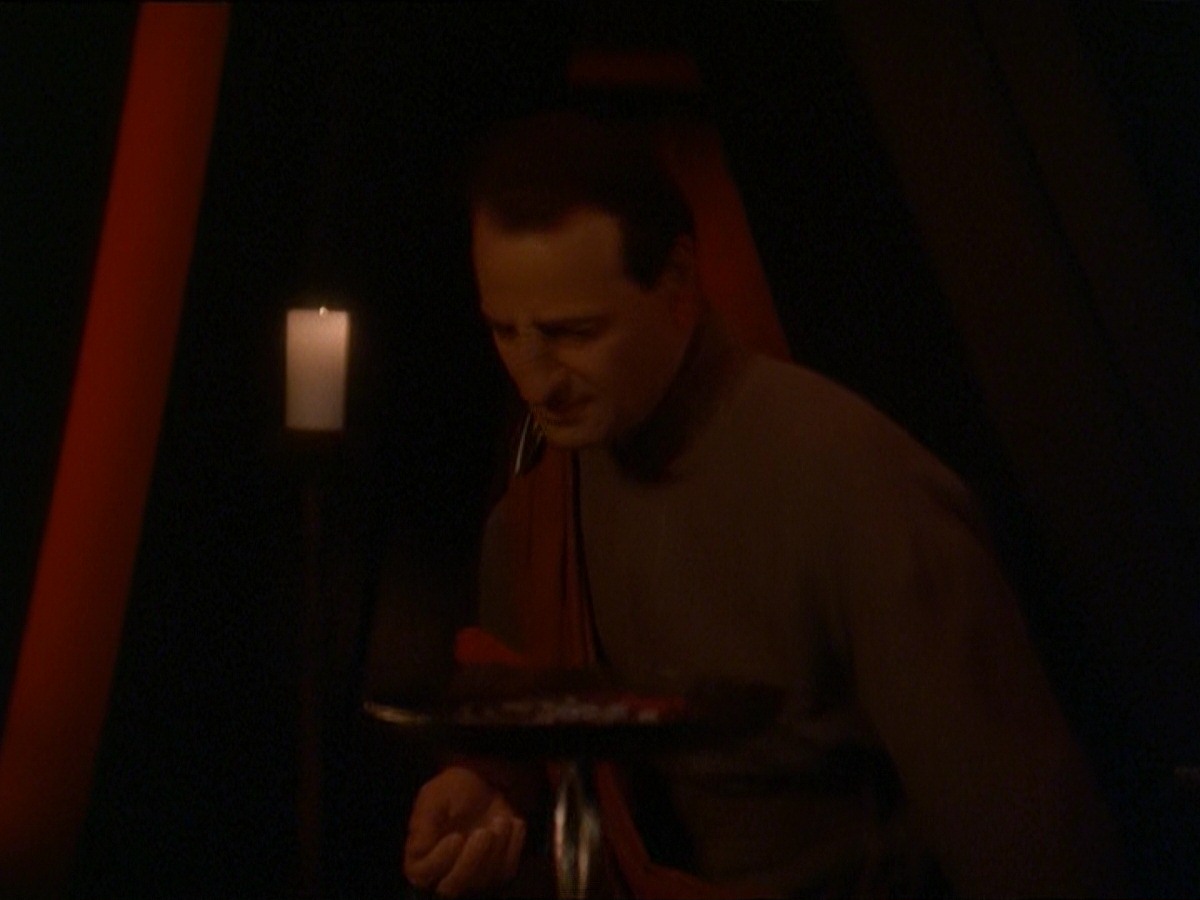 extant_StarTrek_DS9_7x09-Covenant_3601.jpg