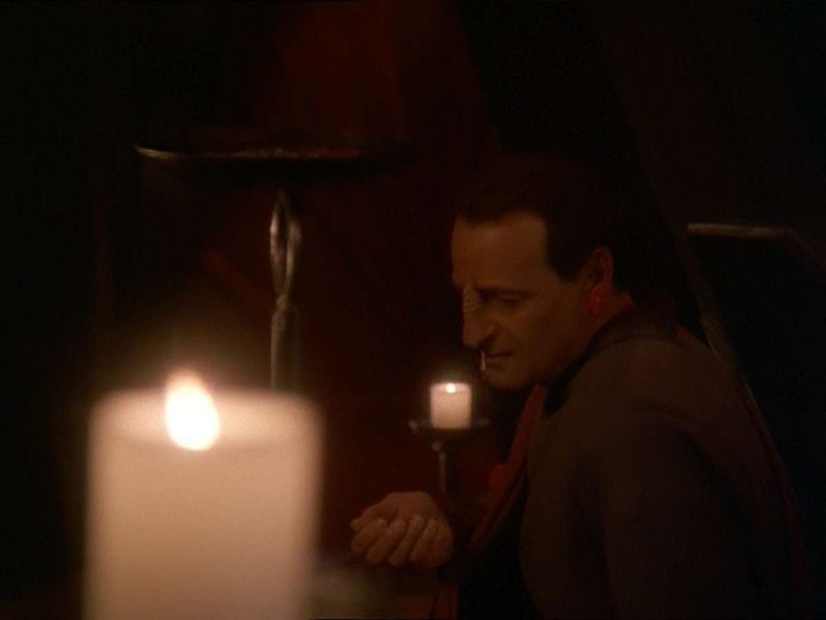 extant_StarTrek_DS9_7x09-Covenant_3603.jpg
