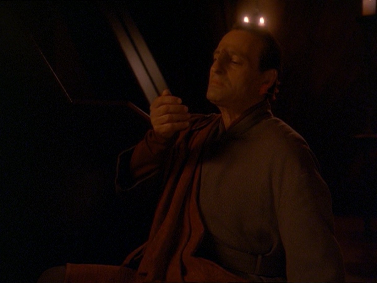 extant_StarTrek_DS9_7x09-Covenant_3609.jpg