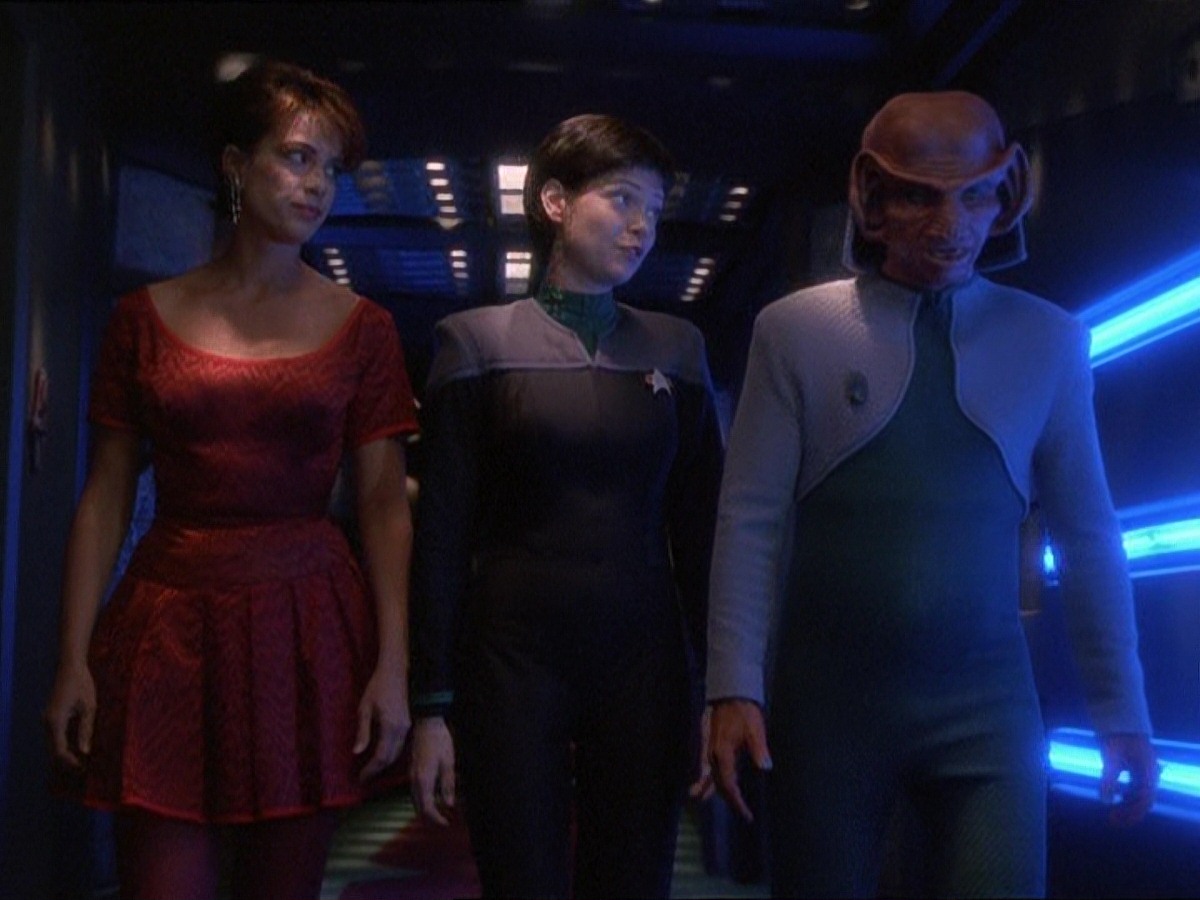 extant_StarTrek_DS9_7x10-ItsOnlyAPaperMoon_0021.jpg