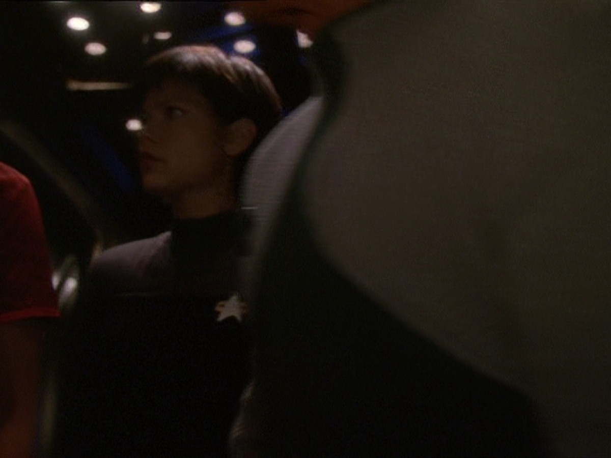 extant_StarTrek_DS9_7x10-ItsOnlyAPaperMoon_0048.jpg